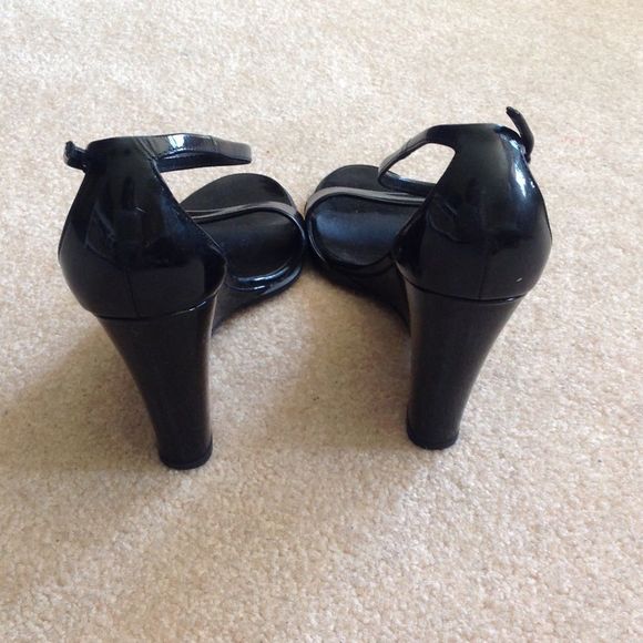 Jil Sander Black Patent Leather Wedge Sandals 8 - Picture 11 of 13